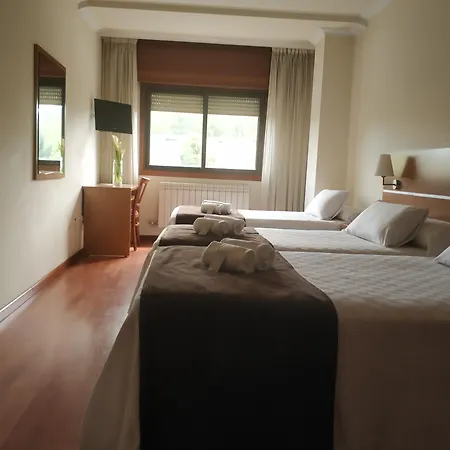 Avión By Bossh 2* Vigo