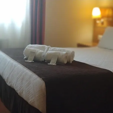 מלון Avion By Bossh!