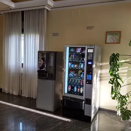 מלון Avion By Bossh! 2*