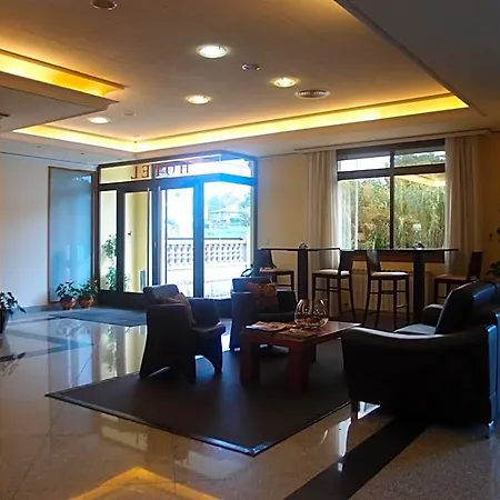 Hotel Avion