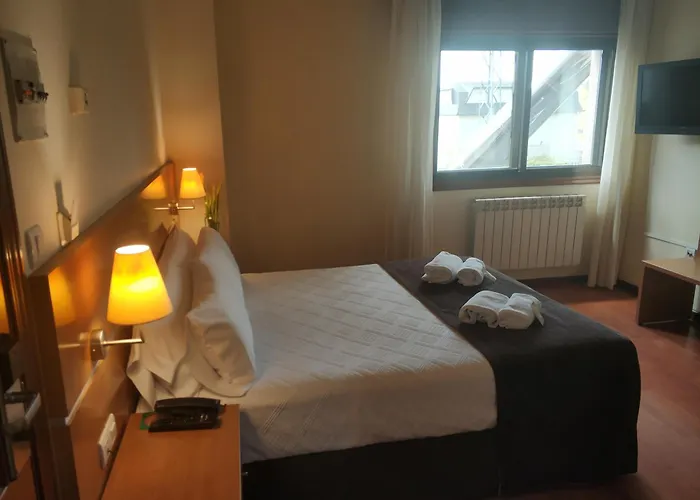 Hotel Avion By Bossh! 2*