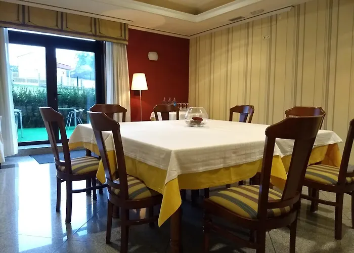 מלון Avion By Bossh!