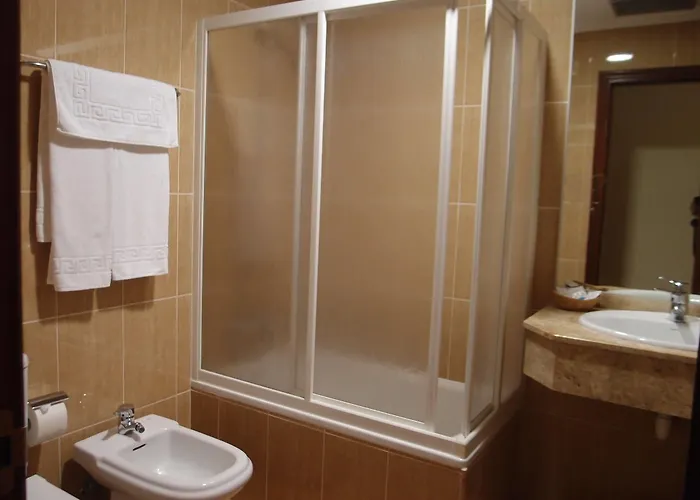 מלון Avion By Bossh!